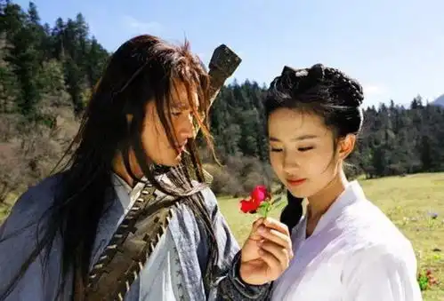 小龙女为何总是睡在绳上练功只是借口,真相让人动容