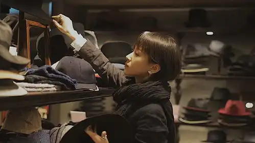 王子文东京剧组过年除夕夜不停工