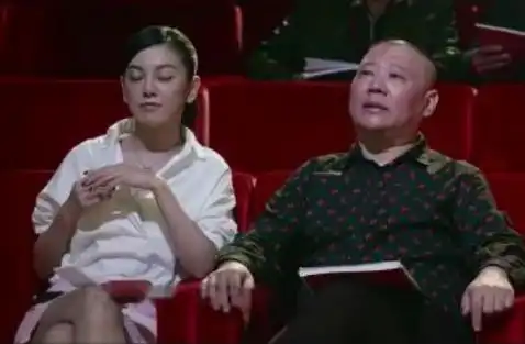 爱情公寓主演她最漂亮,却没出名,后来往郭德纲身边一坐火了