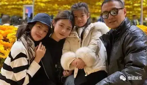 娱乐日报章子怡否认离婚霍尊前女友涉嫌敲诈被抓贾乃亮方否认复合