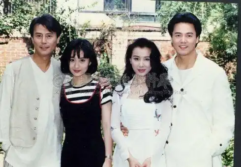通过一个男人,打败一个女人琼瑶言情小说的心理解读
