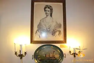 希腊自由行丨茜茜公主深埋在科孚岛的秘密
