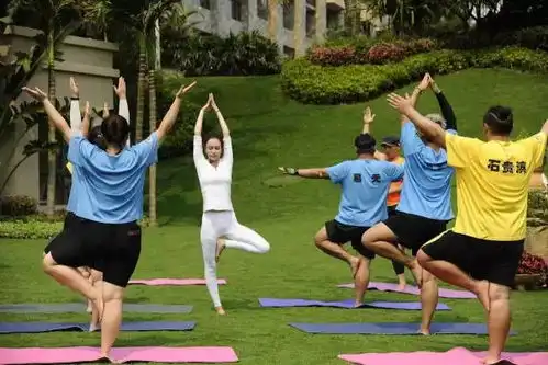 今晚母其弥雅做客减出我人生,功夫瑜伽带选手们突破减肥瓶颈