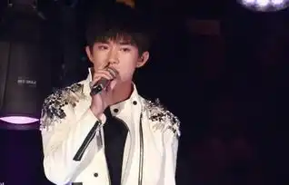 易烊千玺看见红海哭的一次是在什么节目