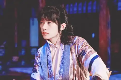 易烊千玺剧照精修图一组1月20号我们不见不散
