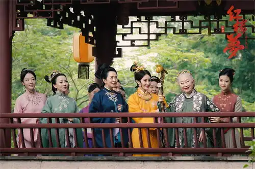 红楼梦导演胡玫明知吃力不讨好,也要抛砖引玉凤凰网甘肃凤凰网