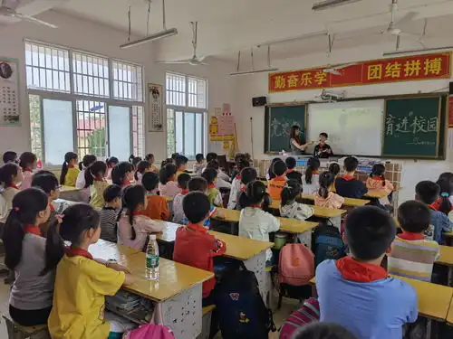 湖南开展党史进校园活动讲英雄故事做红色传人
