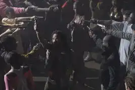 生死逃亡官方剧照
