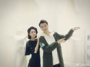 倾城时光这样的陈铮你见过吗红脸冲天辫和赵丽颖合影好有爱
