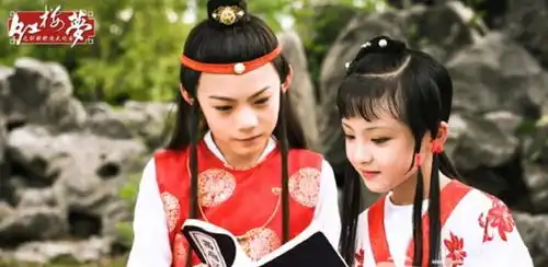 这波吊打给满分,网友疯狂打call的小戏骨红楼梦幕后揭幕,小演员的敬业程度太感人