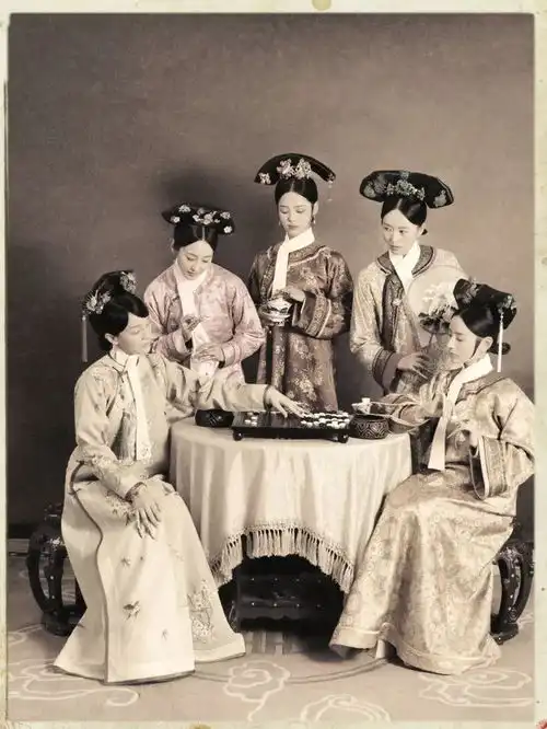 质感真棒大牌摄影师曝出如懿传老照片剧照