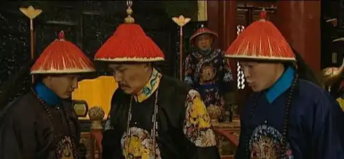 雍正王朝雍正为何叫弘时和弘昼还有三哥胤祉去抄家