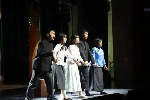 双节看四史就是明天校史大戏相辉堂抢滩国庆档
