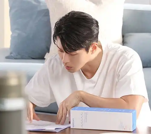 玄彬有望演机密同盟2玄彬新造型和爱的迫降差好多,粉丝以为是祖父
