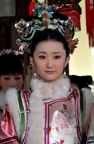 甄嬛传女演员发展现状,有人飞升成一线,有人年纪轻轻就演妈
