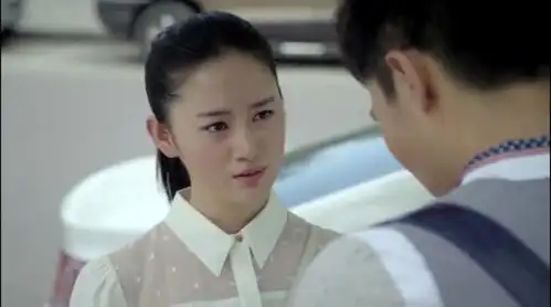 女子要出国,以为男友来挽留自己,没想到说这种话