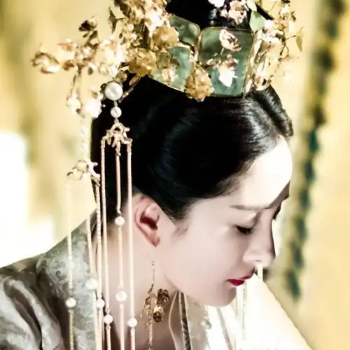 杨幂新剧照曝光,古装亮相美出新高度,网友颜值够高