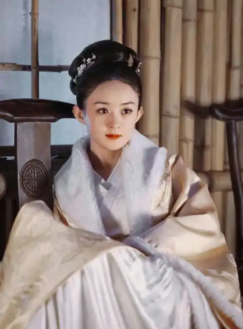 杨幂赵丽颖将再次合作被曝出演双女主大戏,首次合作已是十年前