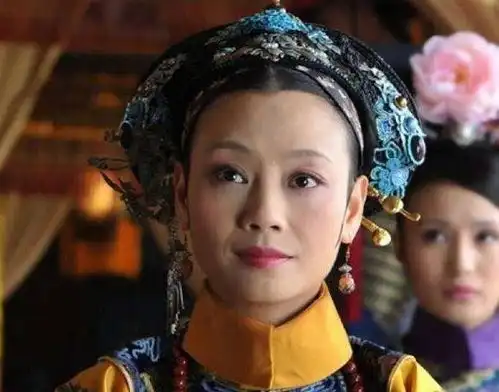 本是奴婢,入宫当宫女被康熙看中,生下一女后神秘消失
