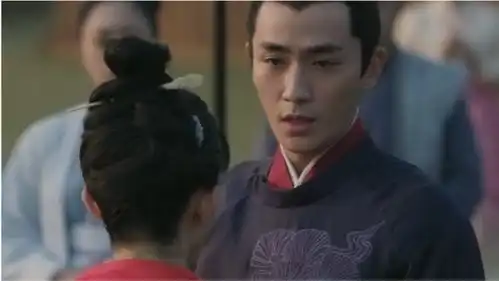 知否知否明兰为了给闺蜜拿回簪子,一个人打马球,齐衡要陪她,太宠了