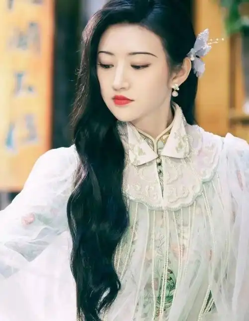 景甜再演司藤美出新高度,对戏男主频出戏引爆笑,这剧情也能忍