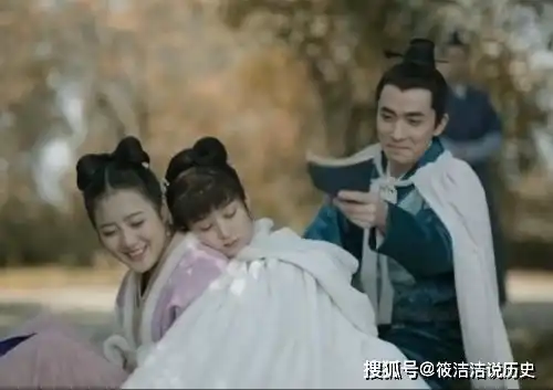 盛明兰告诉我们没安全感感情不要回头,哪怕对方像朱一龙那样帅
