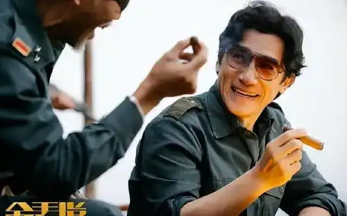 阴阳贾玲,嘲讽梁朝伟,字字夸赞又字字内涵,王晶被刘嘉玲反击了