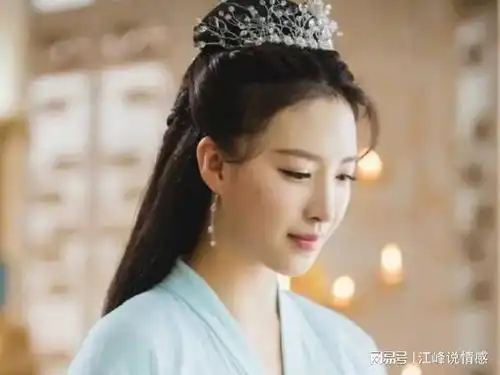 香蜜沉沉烬如霜润玉的天后未来一定是邝露,她很适合做天后
