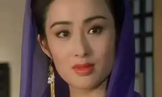 90年代的经典女神,美中带缺陷却活出自己的风采