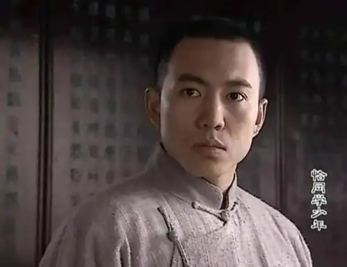 凭借我是特种兵走红,后遭意外淡出屏幕,如今结婚生子很幸福