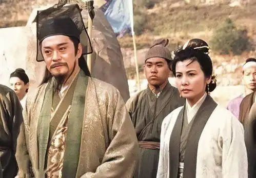 笑傲江湖华山派为什么特别穷
