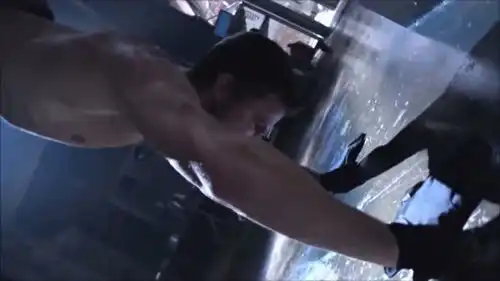 热播美剧绿箭侠变着法增加中国元素,从打咏春拳开始
