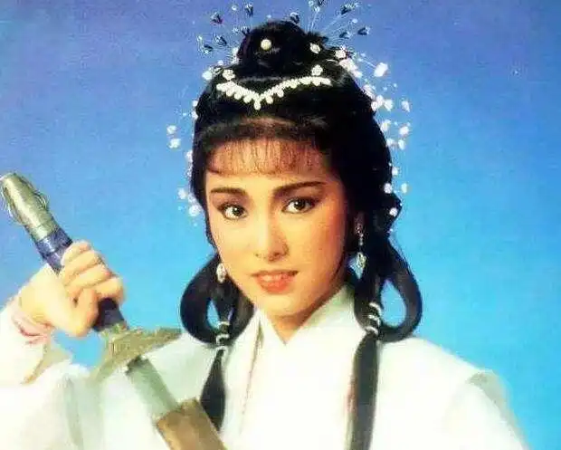 年过50仍单身的女星,第三个64岁仍美如少女