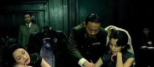 悬崖之上,再看风声
