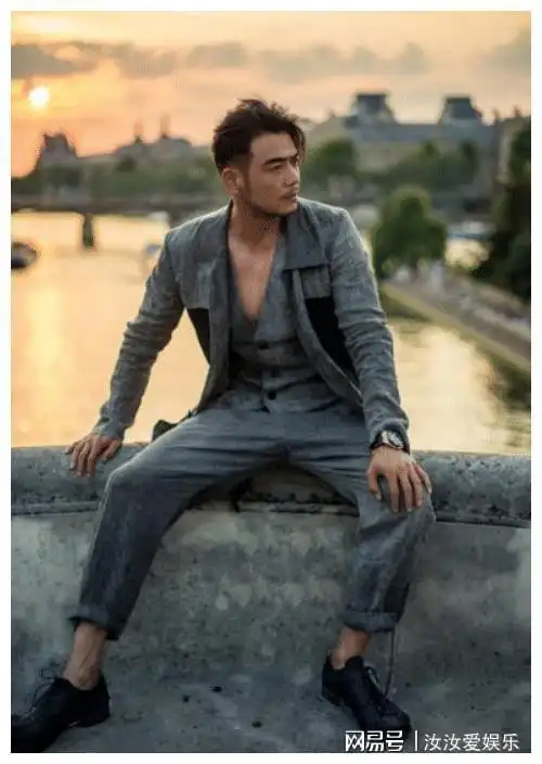 型男杨烁,隐藏了九年的妻子,原来是快乐星球里的她