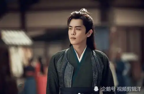 张若昀新剧疑似翻车,男女主角相差12岁,看完剧照确定不是父女
