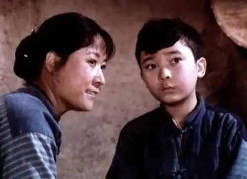 许光许世友长子,29岁成舰长前途无量,替父尽孝甘为布衣48年
