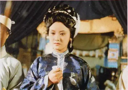 64岁的邓婕,为了张国立不生孩子,午夜梦回时她是否后悔过
