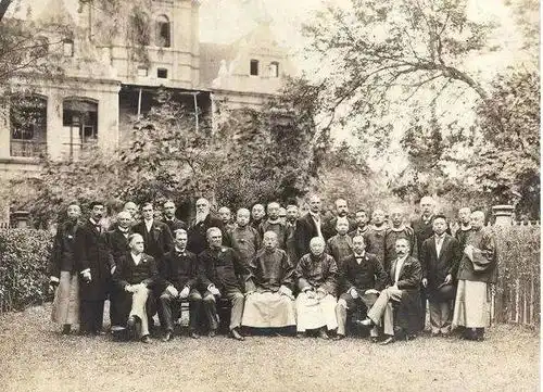 盛爱颐苦等初恋七年无果,她痛心另嫁,十多年后相见,已无爱情