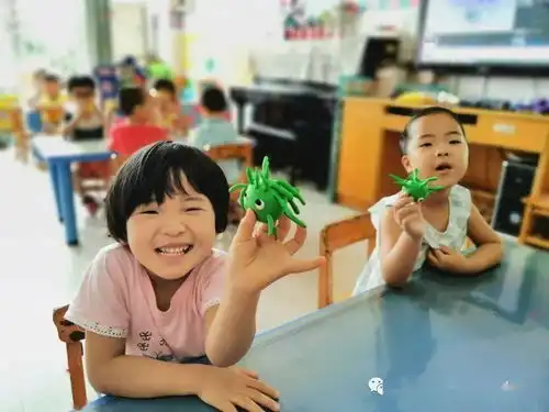 爱满星幼,快乐归来小星星英语实验幼儿园开学记
