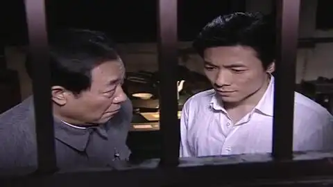 潜伏盛乡也是挺冤枉的,明明什么都不知道.
