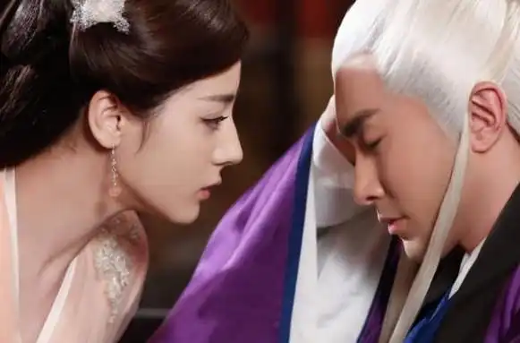 白凤九头上凤尾花有什么用