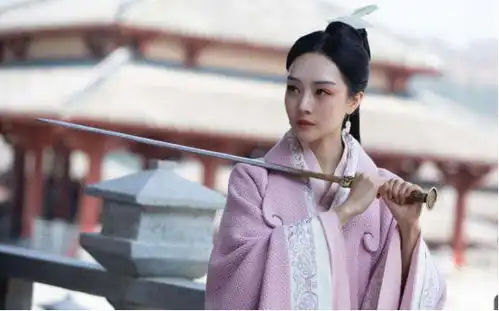 大秦赋冬儿这么好,秦始皇为啥不立她为皇后你看真相是什么