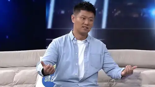 39岁的赵荀,从李二牛爆改成花美男,他的骨盆用3颗钉子挂在腰上
