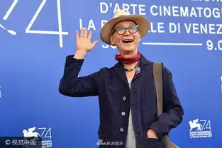 组图美少年之恋导演杨凡当评委秀度假style