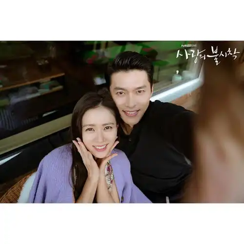 虽然不想磕cp但真的好配啊二位
