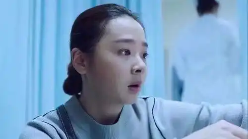 有她在关晓彤称不上学霸童星,14岁爆红全国,留洋7年美成仙女