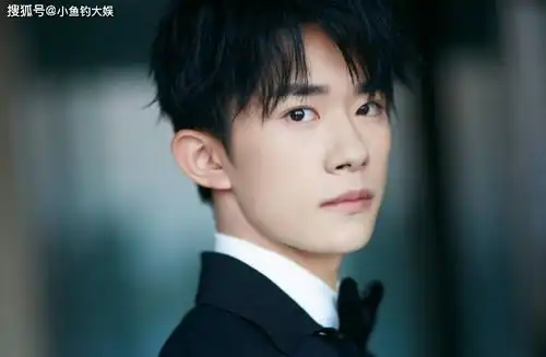 易烊千玺或将再创佳绩,新电影花絮预约三千万,再度证明影帝潜质
