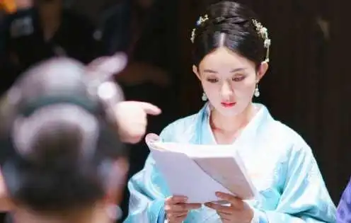 西游记女儿国票房没破10亿,赵丽颖一件事轻松挽回颜面
