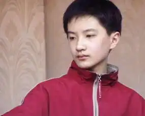 还记得快乐星球中的丁凯乐吗网曝他都已经结婚准备当爸爸了
